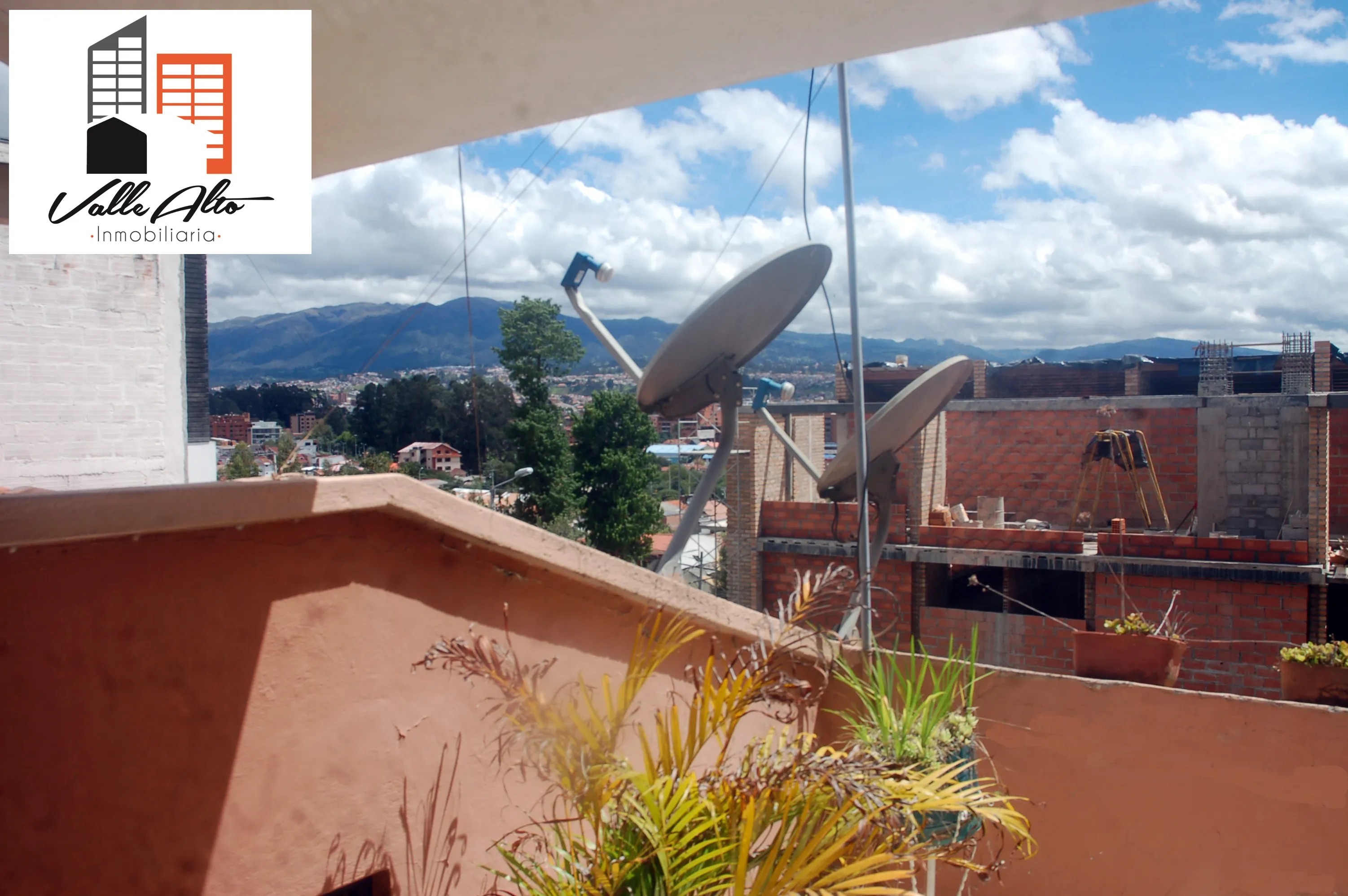 CASA AMPLIA CERCA DEL MALL DEL RIO Y DEL MALL DEL ALTO. - 15