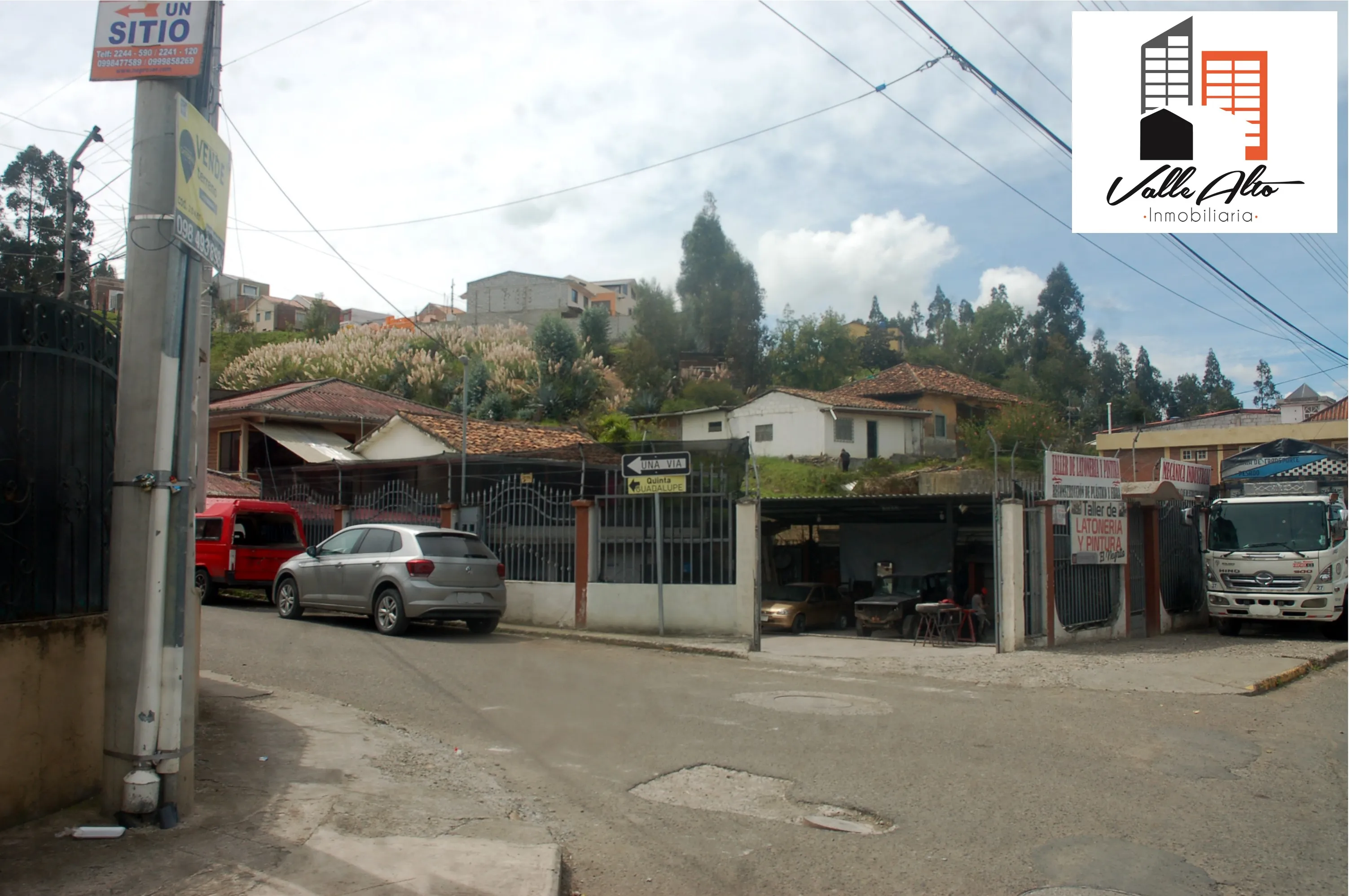 CASA ESQUINERA EN AZOGUES IDEAL PARA EMPRESA O NEGOCIO. - 2