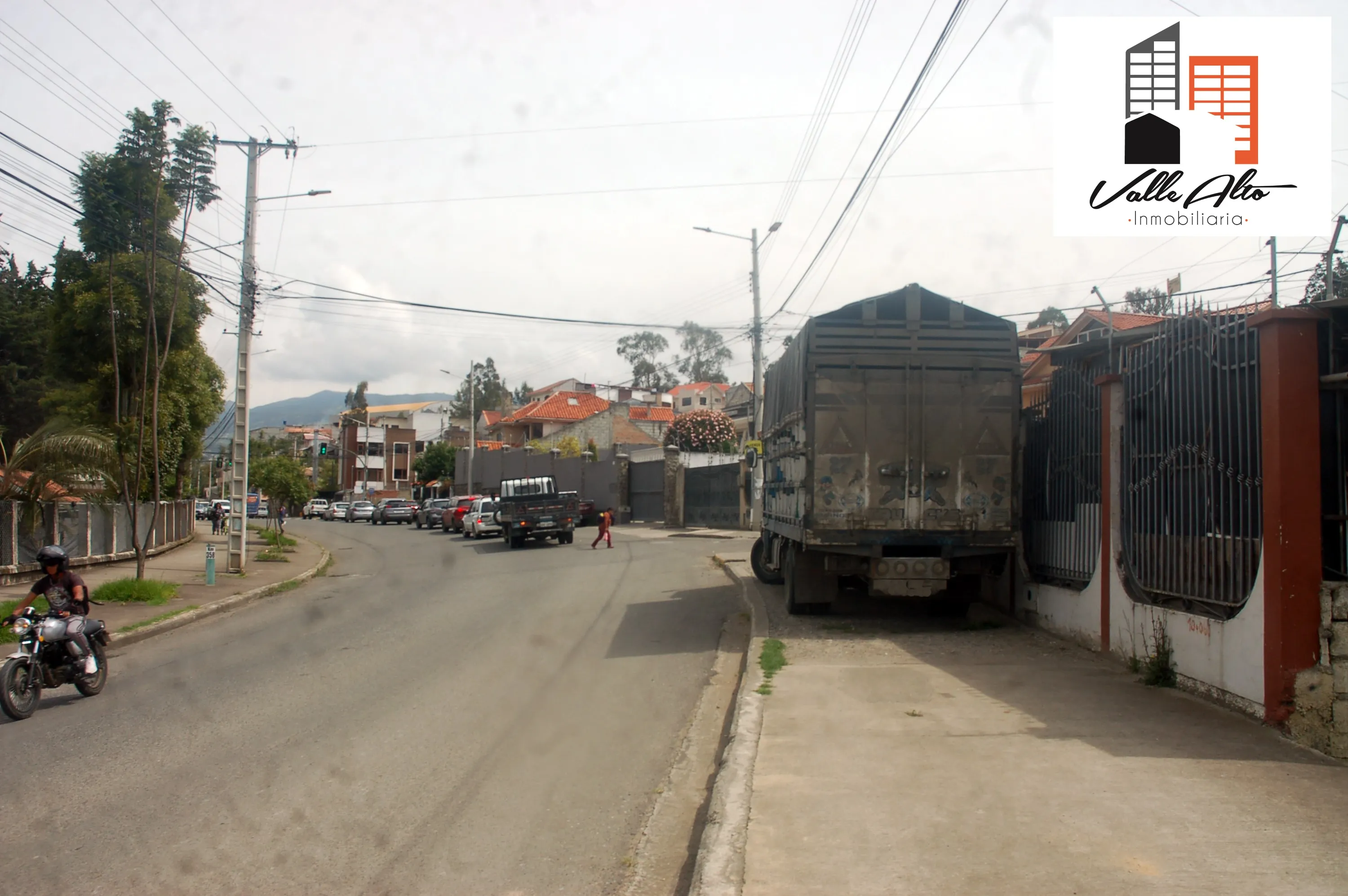 CASA ESQUINERA EN AZOGUES IDEAL PARA EMPRESA O NEGOCIO. - 6