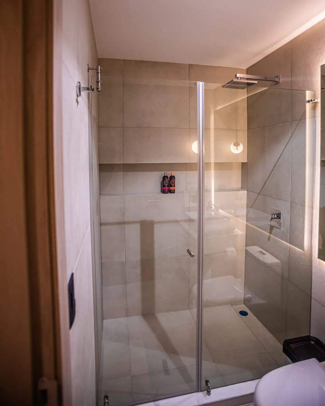 EN  VENTA ESTUDIO, CON BALCÓN, GARAGE, BODEGA SECTOR  REPÚBLICA DEL SALVADOR — foto 8