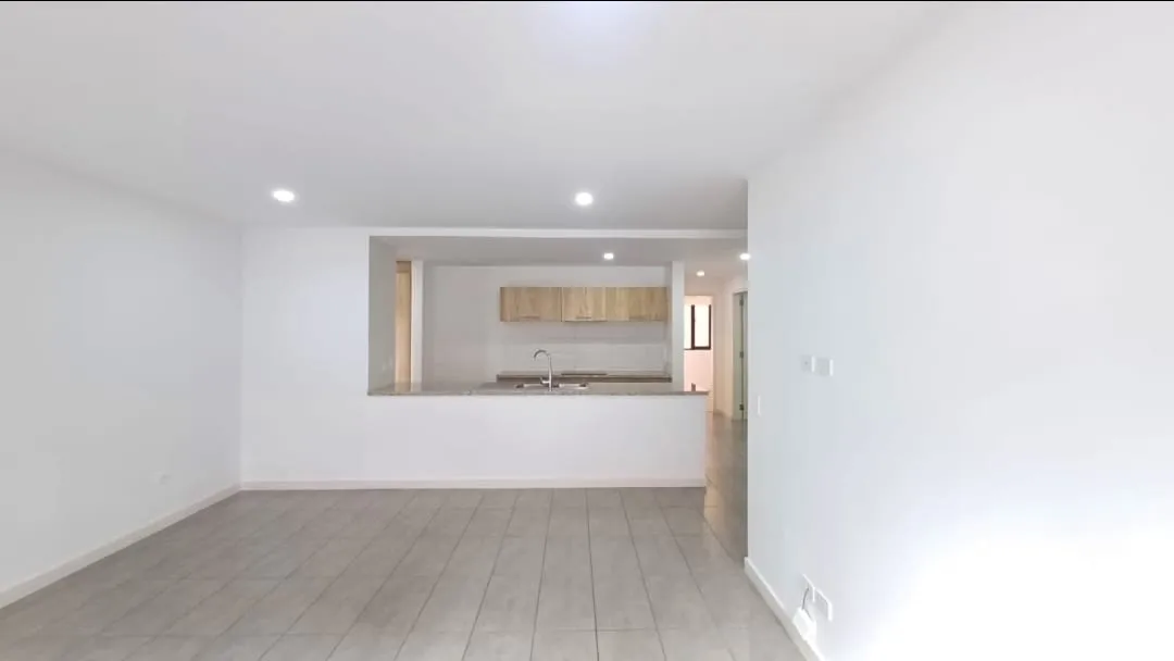 EN VENTA DEPARTAMENTO 2 HABITACIONES, GARAJE, BALCÓN _ SECTOR BOSMEDIANO — foto 4