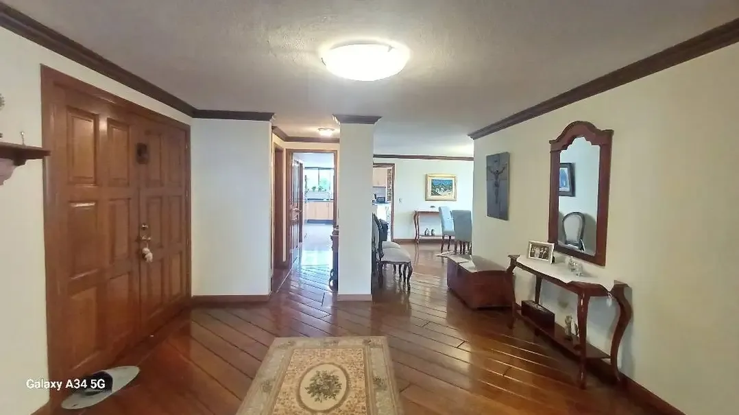 EN VENTA DEPARTAMENTO 4 HABÍTACIONES + ESTUDIO+ 2 GARAJES_ QUITO TENIS — foto 4