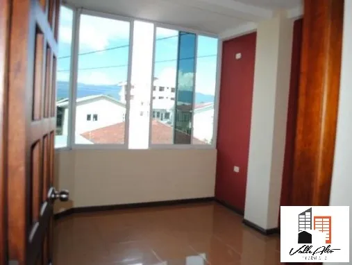 Amplio Edificio Rentero en Sucua - 5