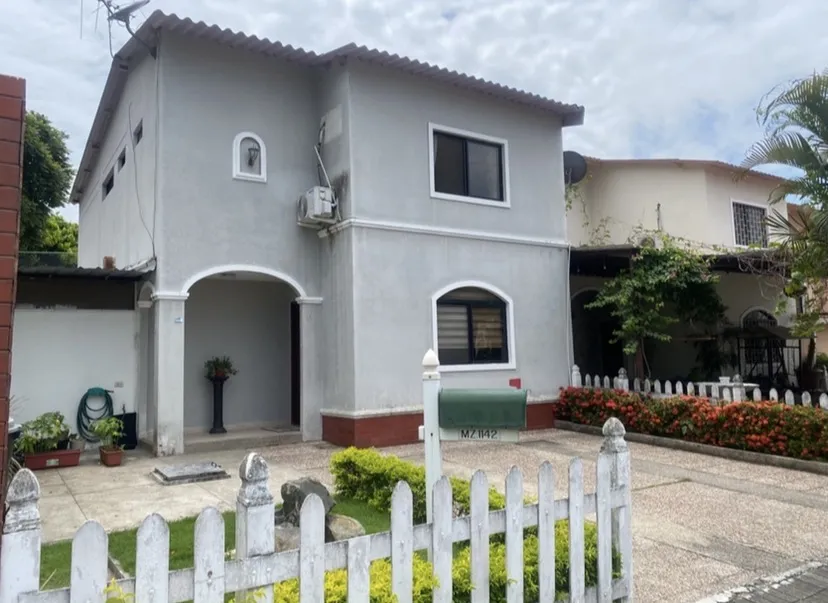 ✨ ¡HERMOSA CASA EN VENTA! 🏡✨ Cómoda, amplia en valle alto Vía la costa❤️ - 13