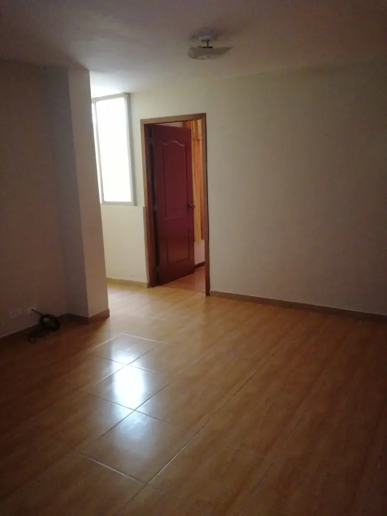 Departamento en Venta en Casales la Victoria Calderon - 1