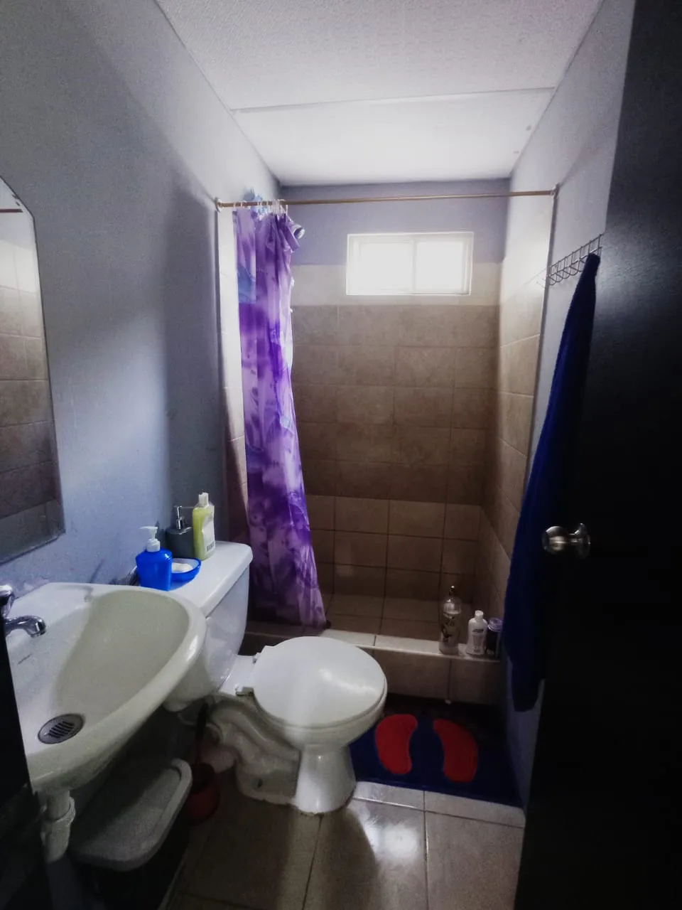 🏠 VENTA URGENTE – CASA DE 2 PISOS EN VILLA DEL REY, DAULE 📍 Urbanización Villa del Rey – Etapa Felipe 🏡 Modelo Palacio 3, con ampliaciones 💰 USD 85.000 NEGOCIABLES - 6