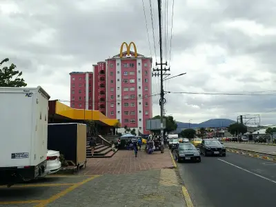 ¡DEPARTAMENTO EN VENTA EN EL NORTE DE QUITO!