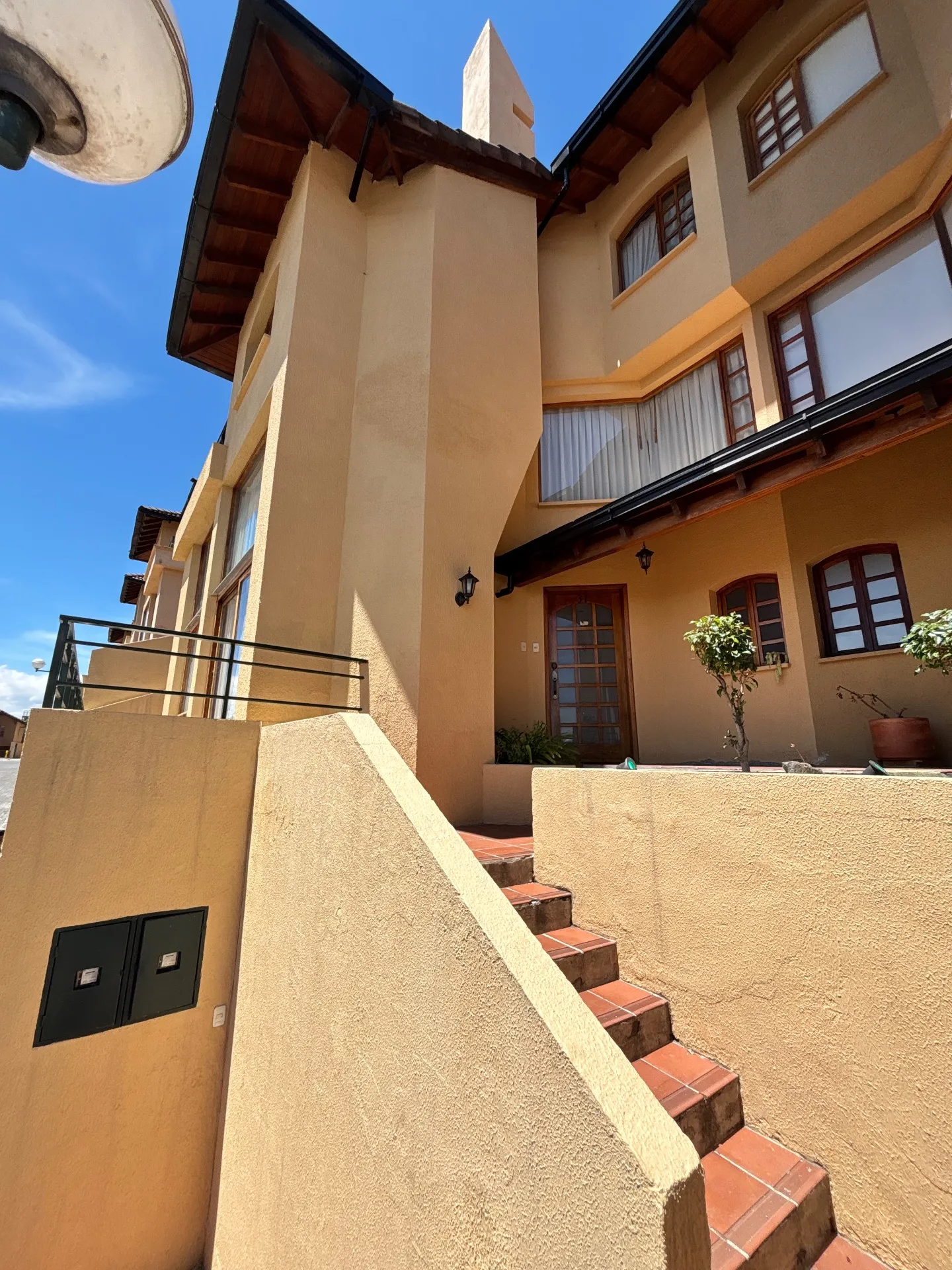 Casa en venta - La Armenia 1 (Valle de Los Chillos) - 2