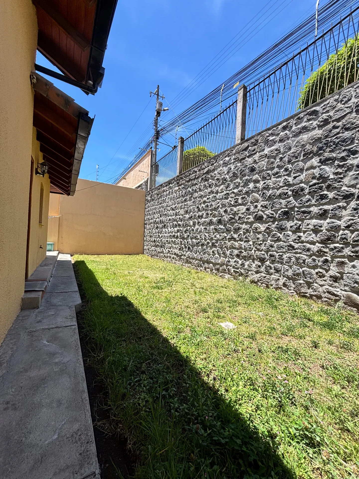 Casa en venta - La Armenia 1 (Valle de Los Chillos) - 20