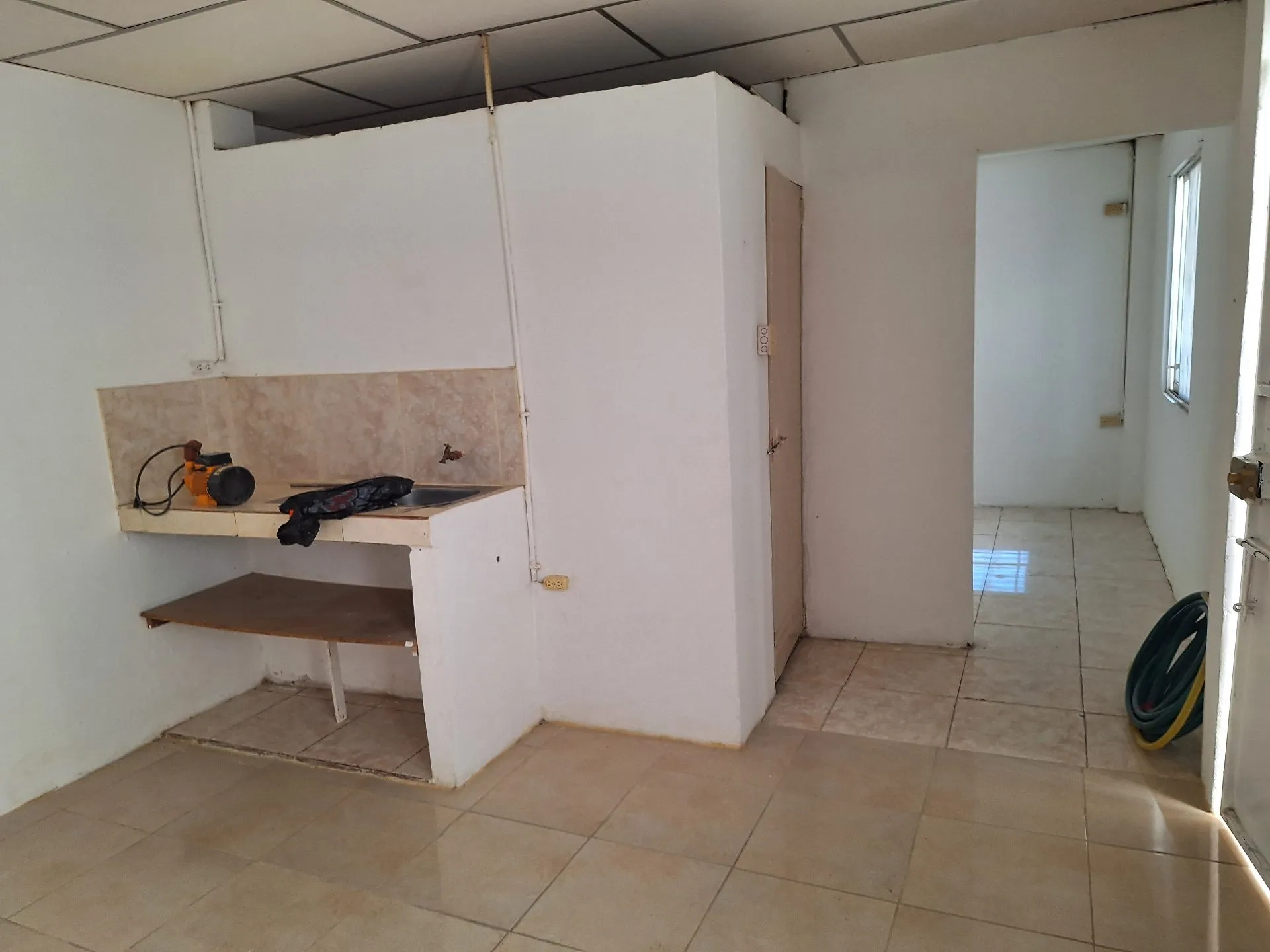 Alquilo departamento interior — foto 4