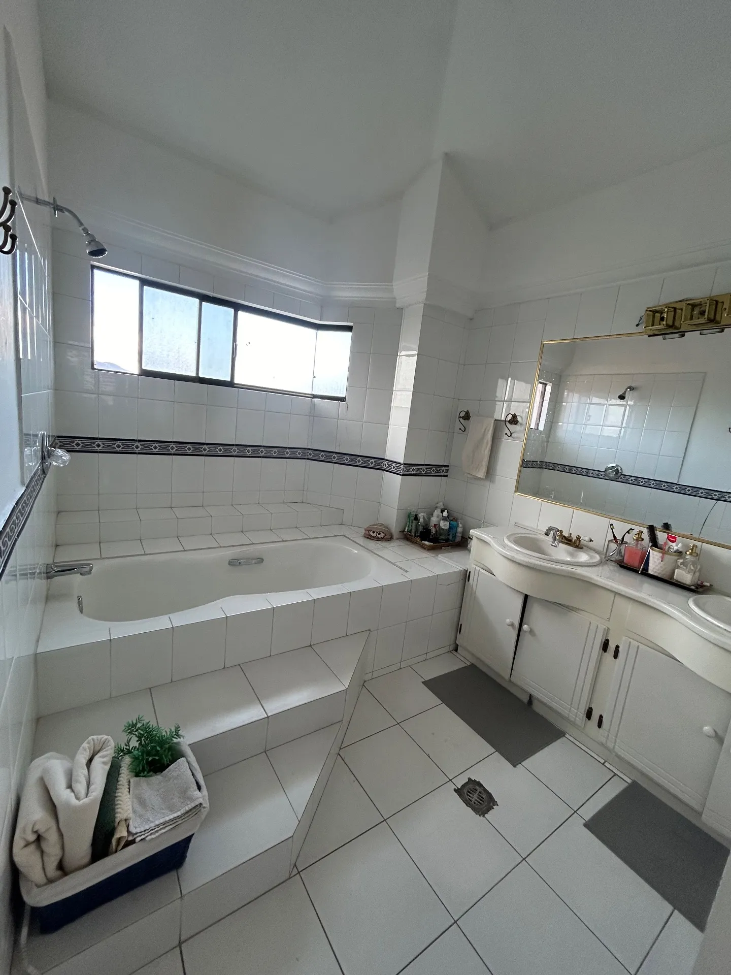 CASA EN VENTA EN URBANIZACIÓN LA COLINA ( frente a la universidad ESPE) VALLE DE LOS CHILLOS - 9