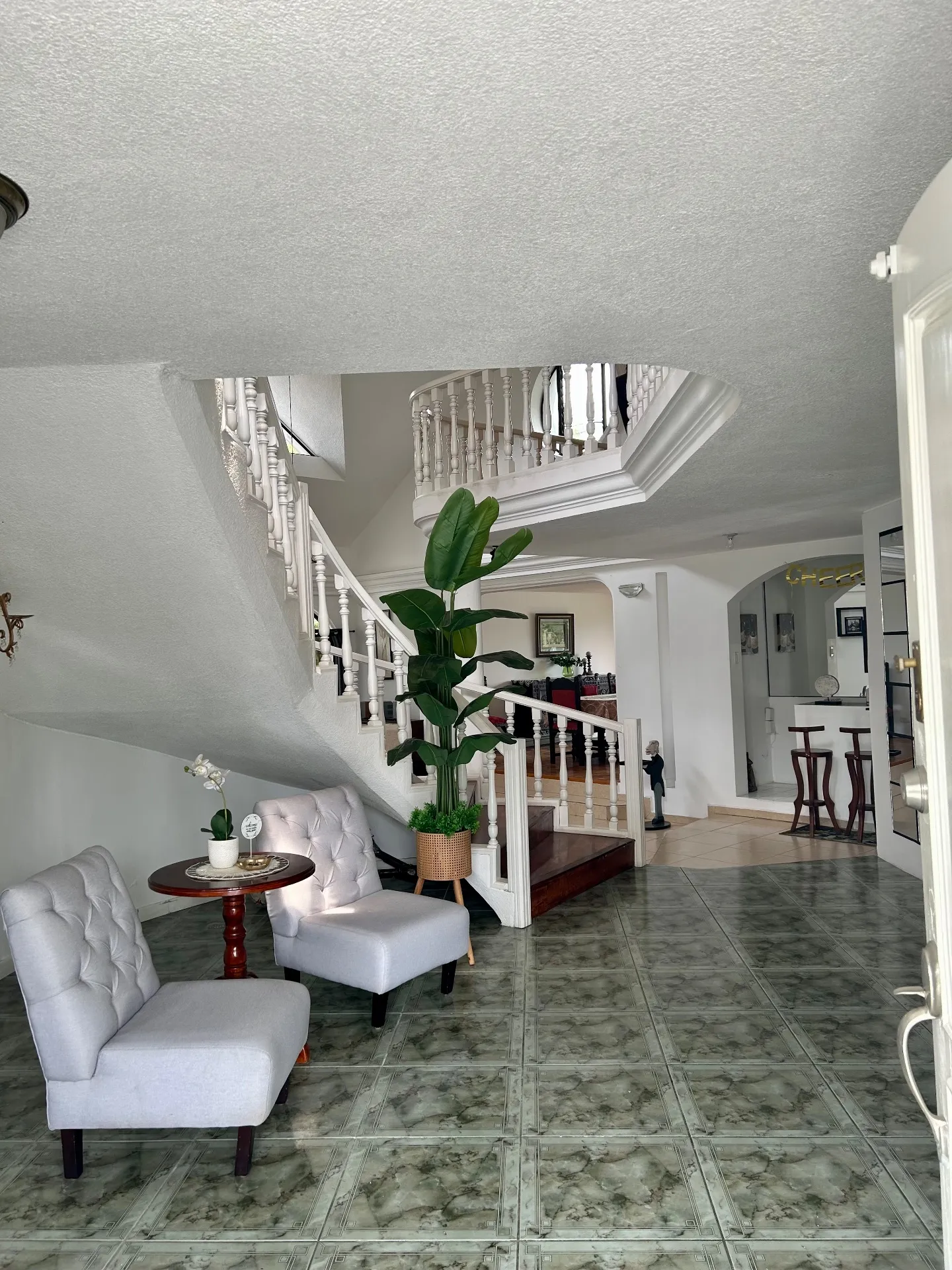CASA EN VENTA EN URBANIZACIÓN LA COLINA ( frente a la universidad ESPE) VALLE DE LOS CHILLOS - 2