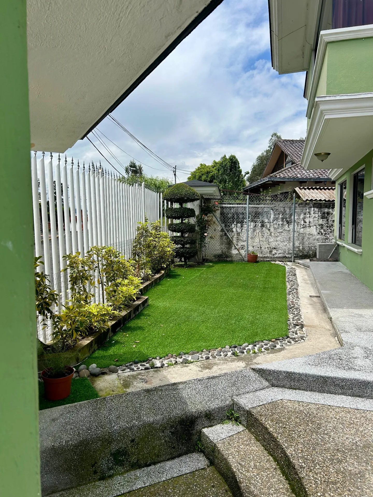 CASA EN VENTA EN URBANIZACIÓN LA COLINA ( frente a la universidad ESPE) VALLE DE LOS CHILLOS - 16