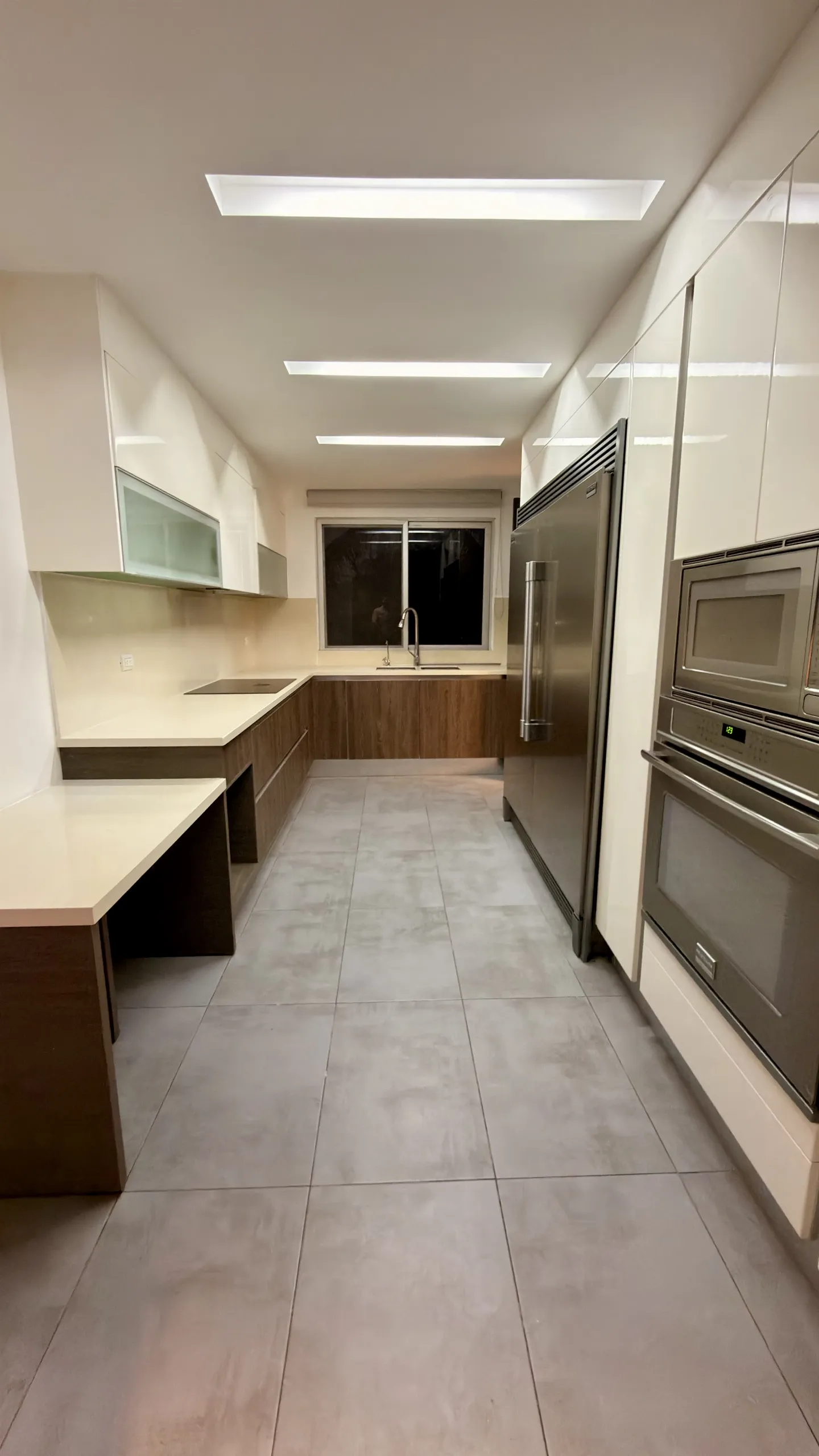 Alquilo departamento Urb Bosques de Rioja vía Samborondón — foto 3